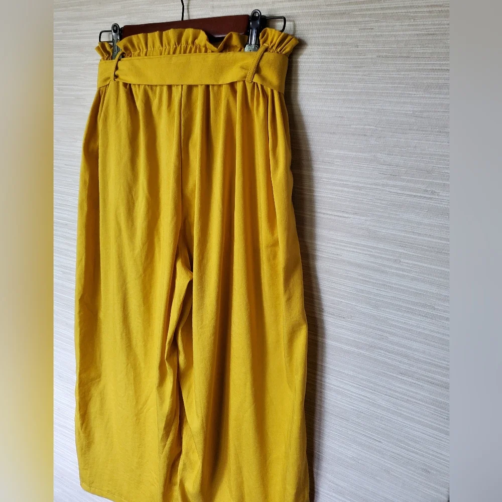 Yellow High Rise Wide Leg Paperbag Cropped Pants With Tie Belt Size Medium - Picture 5 of 10